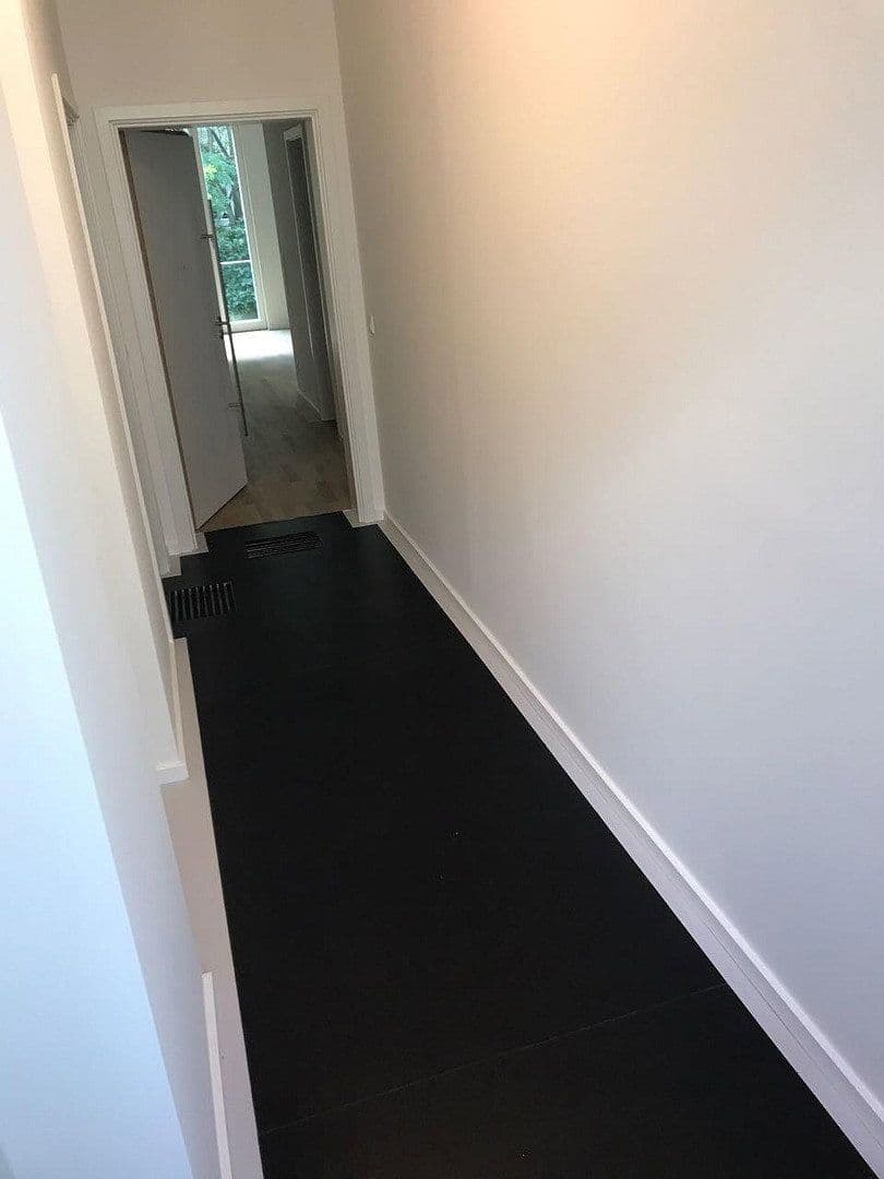 Prenájom bytu 2-izbový 82 m², Berlin, Berlín Prenájom bytu 2-izbový 82 m², Berlin, Berlín