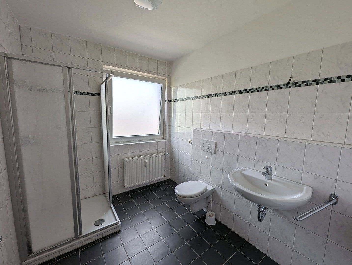 Prenájom bytu 2-izbový 66 m², Bremerhaven, Brémy Prenájom bytu 2-izbový 66 m², Bremerhaven, Brémy