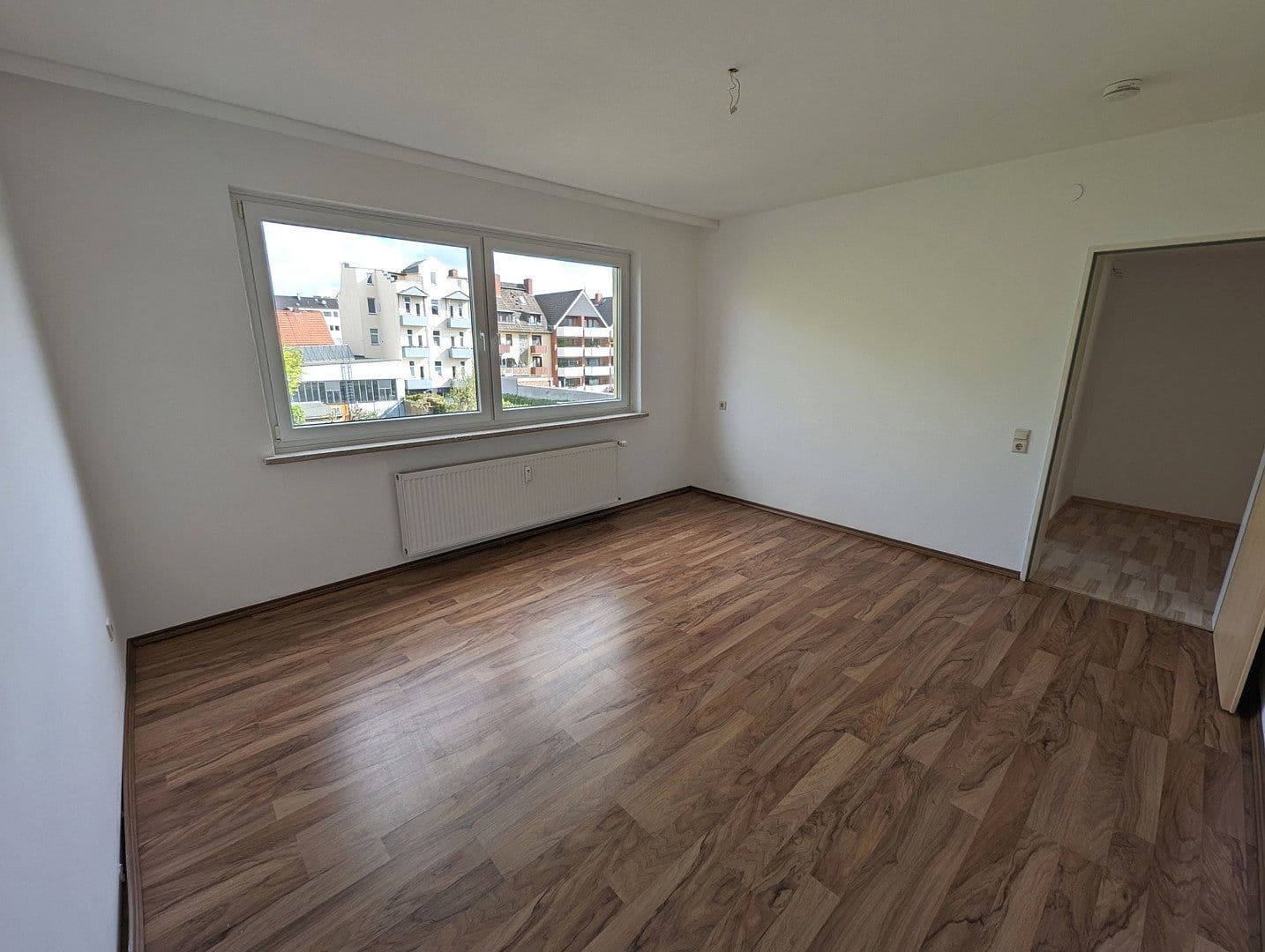 Prenájom bytu 2-izbový 66 m², Bremerhaven, Brémy Prenájom bytu 2-izbový 66 m², Bremerhaven, Brémy