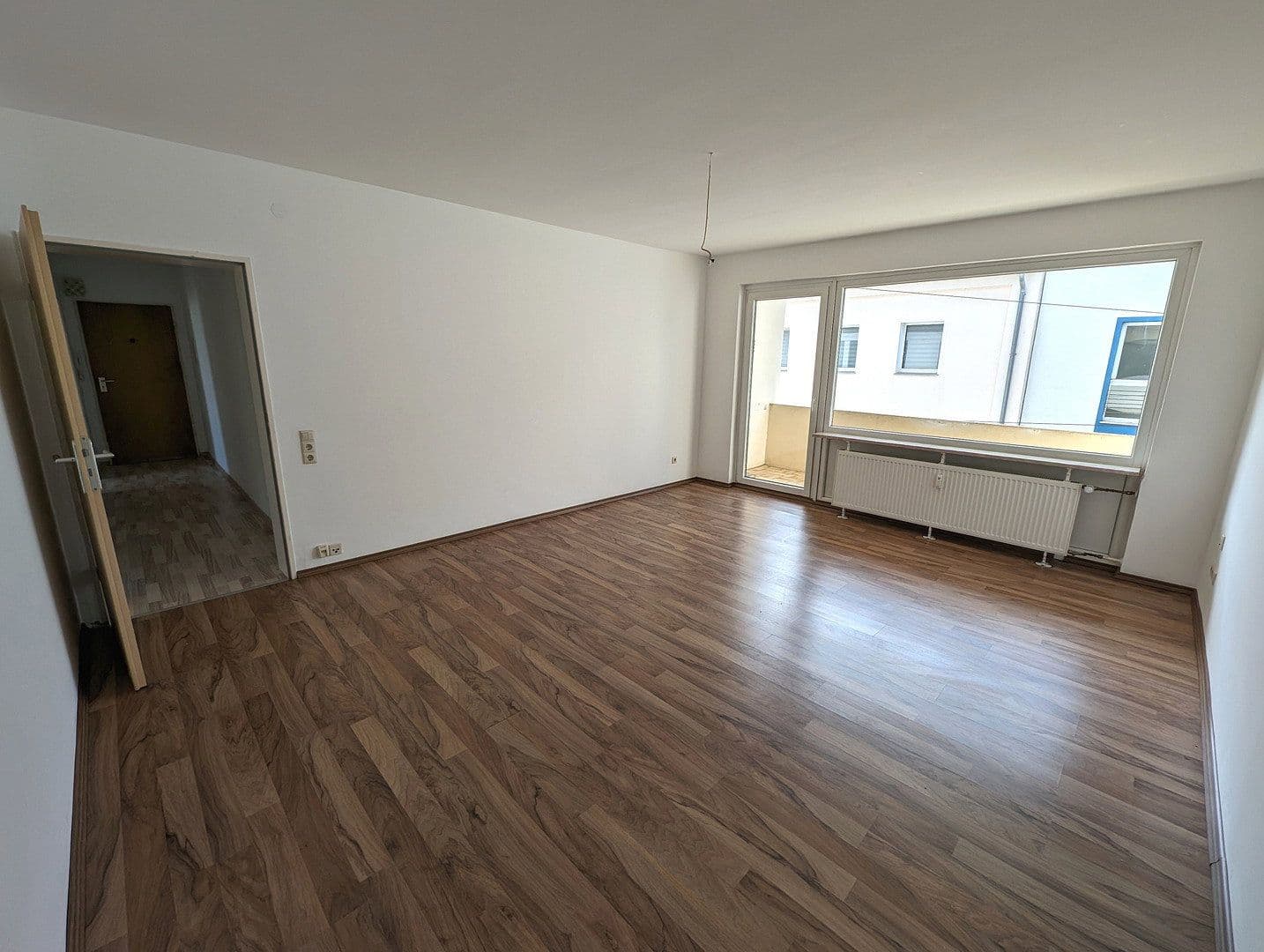 Prenájom bytu 2-izbový 66 m², Bremerhaven, Brémy Prenájom bytu 2-izbový 66 m², Bremerhaven, Brémy