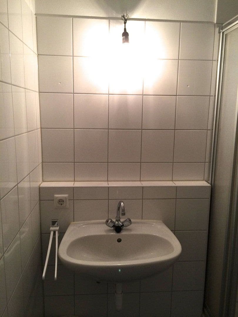 Prenájom bytu 1-izbový 38 m², Isartalstr 47, München, Bavorsko Prenájom bytu 1-izbový 38 m², Isartalstr 47, München, Bavorsko
