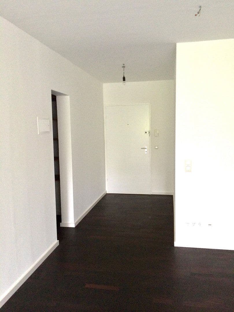 Prenájom bytu 1-izbový 38 m², Isartalstr 47, München, Bavorsko Prenájom bytu 1-izbový 38 m², Isartalstr 47, München, Bavorsko