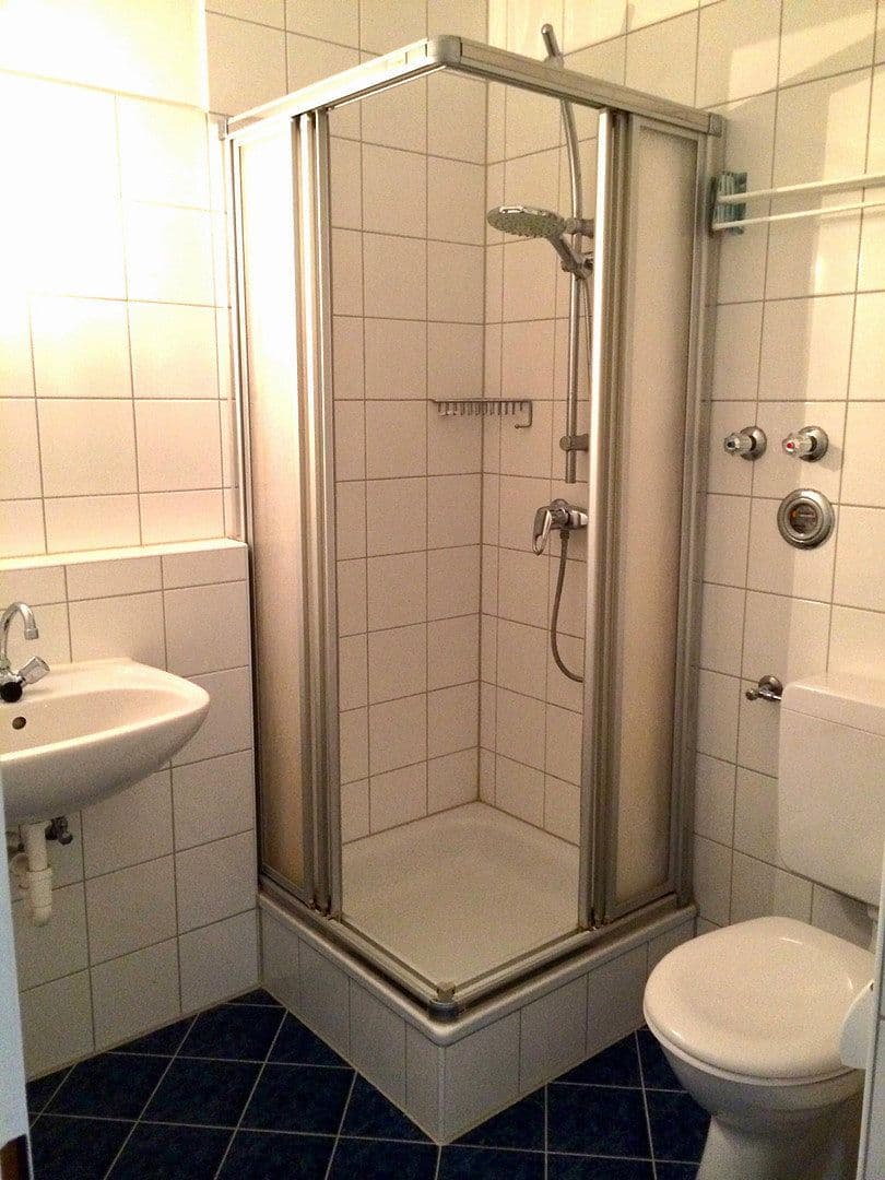 Prenájom bytu 1-izbový 38 m², Isartalstr 47, München, Bavorsko Prenájom bytu 1-izbový 38 m², Isartalstr 47, München, Bavorsko