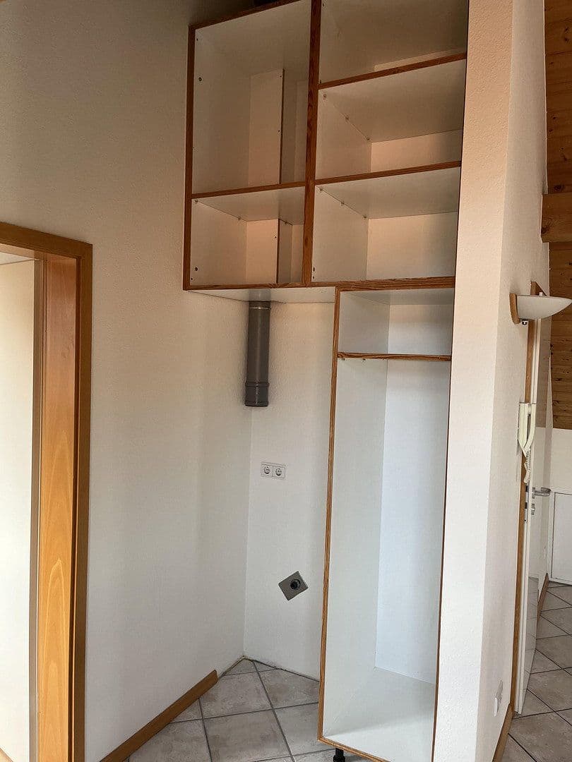 Prenájom bytu 2-izbový 125 m², Ehrenkirchen, Bádensko-Wurttembersko Prenájom bytu 2-izbový 125 m², Ehrenkirchen, Bádensko-Wurttembersko