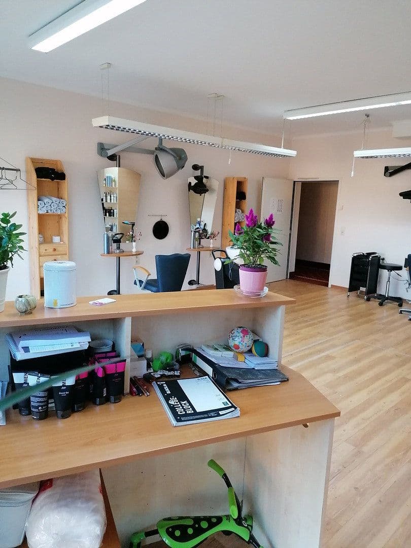 Prenájom nebytového priestoru 60 m², Dorfstraße 12, Henstedt-Ulzburg, Šlezvicko-Holštajnsko Prenájom nebytového priestoru 60 m², Dorfstraße 12, Henstedt-Ulzburg, Šlezvicko-Holštajnsko