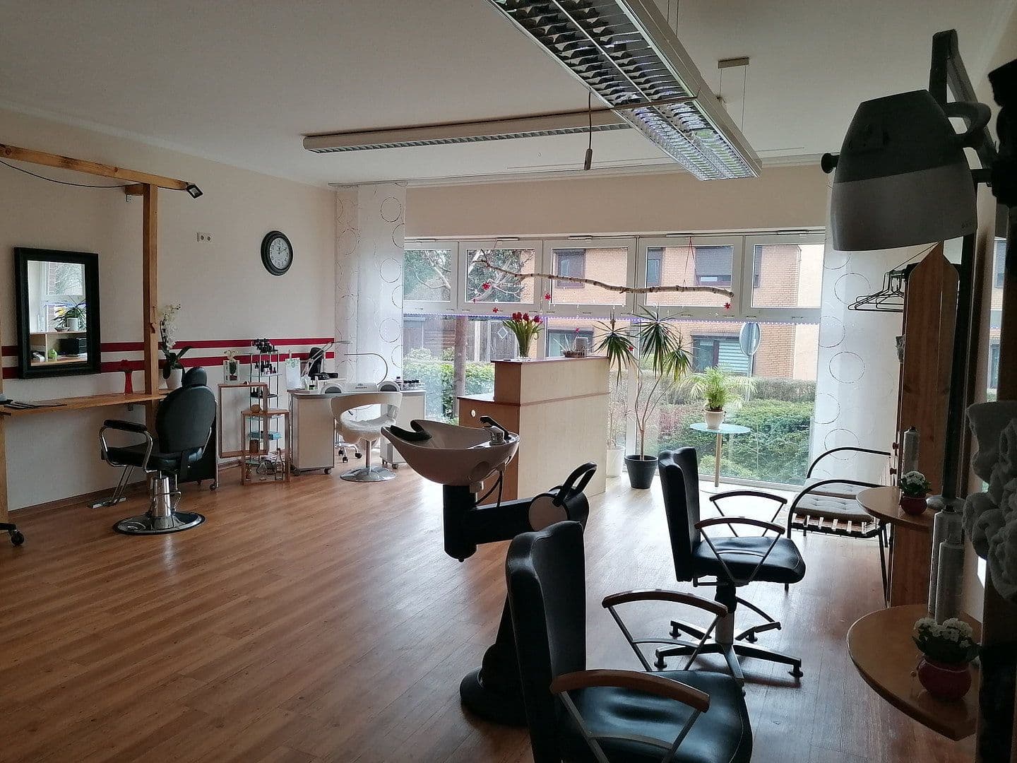 Prenájom nebytového priestoru 60 m², Dorfstraße 12, Henstedt-Ulzburg, Šlezvicko-Holštajnsko Prenájom nebytového priestoru 60 m², Dorfstraße 12, Henstedt-Ulzburg, Šlezvicko-Holštajnsko