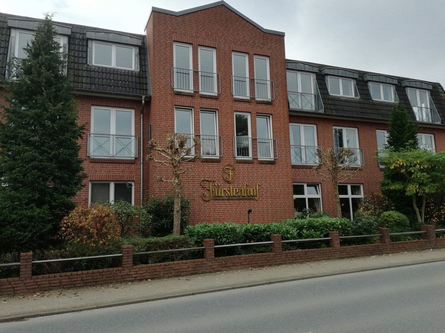 Prenájom nebytového priestoru 60 m², Dorfstraße 12, Henstedt-Ulzburg, Šlezvicko-Holštajnsko Prenájom nebytového priestoru 60 m², Dorfstraße 12, Henstedt-Ulzburg, Šlezvicko-Holštajnsko