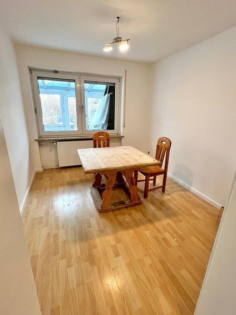 Prenájom domu 190 m², pozemek 330 m², Kaufbeuren, Bavorsko Prenájom domu 190 m², pozemek 330 m², Kaufbeuren, Bavorsko