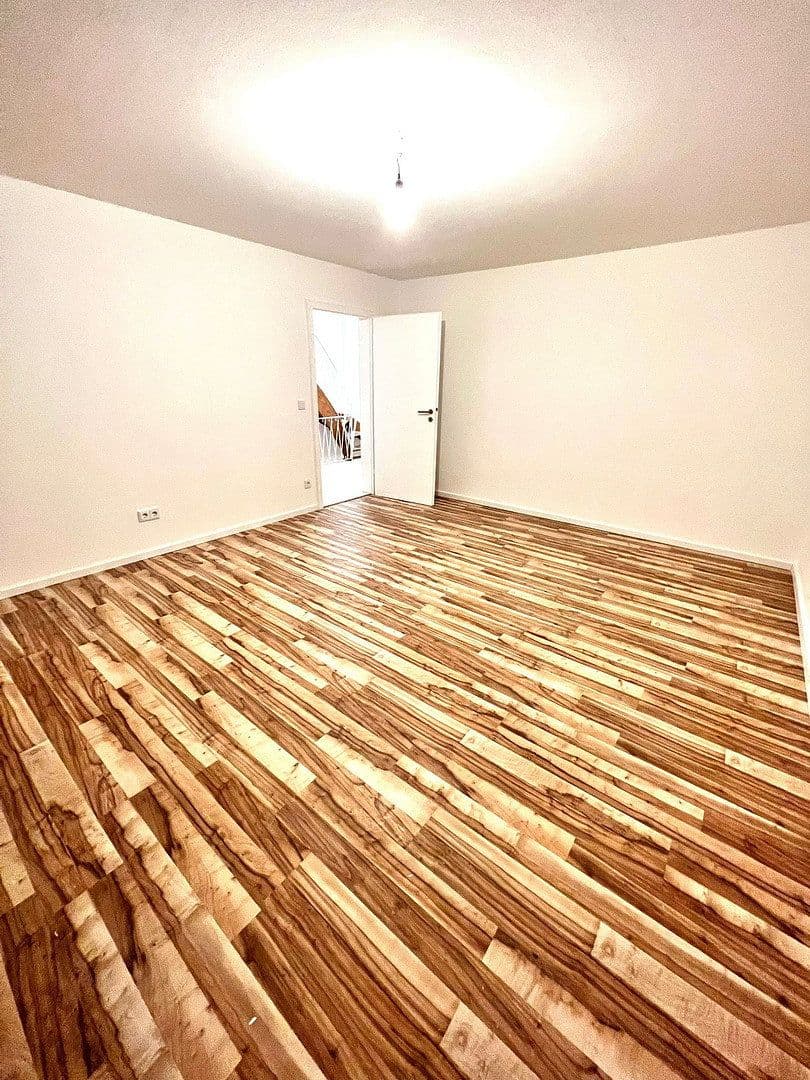 Prenájom domu 190 m², pozemek 330 m², Kaufbeuren, Bavorsko Prenájom domu 190 m², pozemek 330 m², Kaufbeuren, Bavorsko
