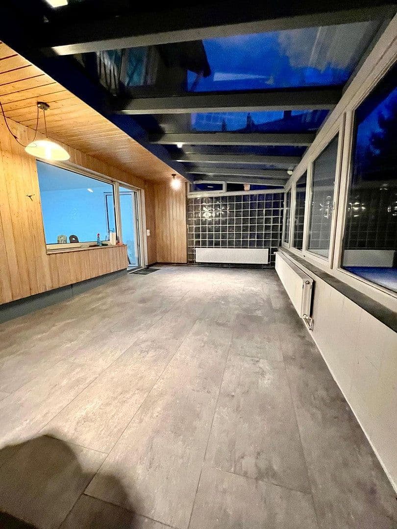 Prenájom domu 190 m², pozemek 330 m², Kaufbeuren, Bavorsko Prenájom domu 190 m², pozemek 330 m², Kaufbeuren, Bavorsko