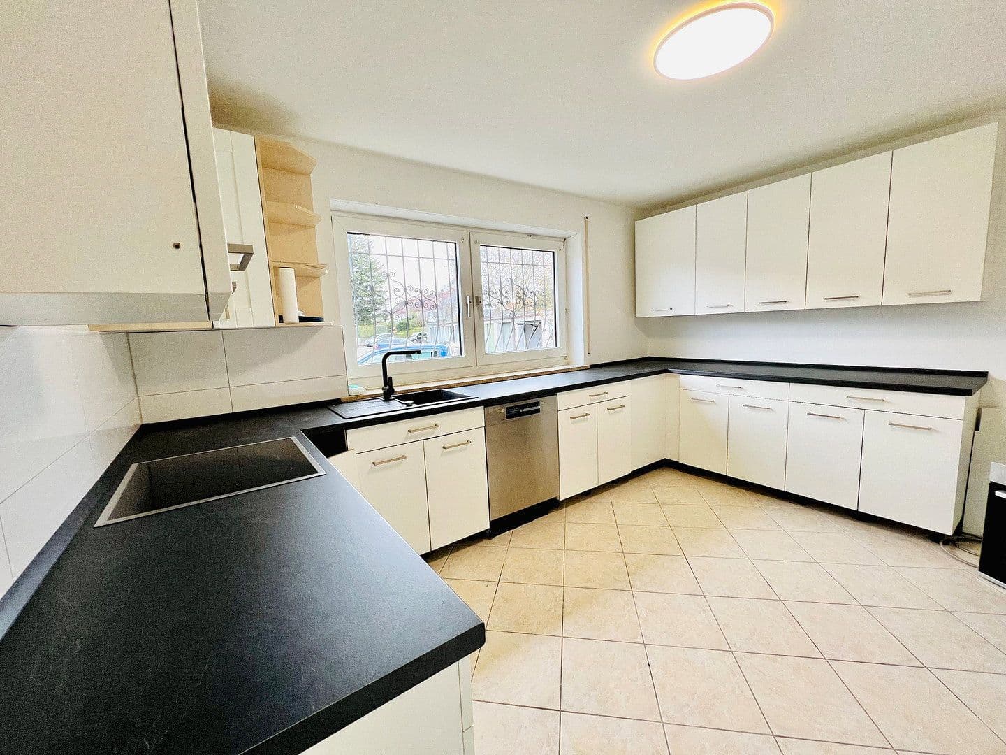 Prenájom domu 190 m², pozemek 330 m², Kaufbeuren, Bavorsko Prenájom domu 190 m², pozemek 330 m², Kaufbeuren, Bavorsko