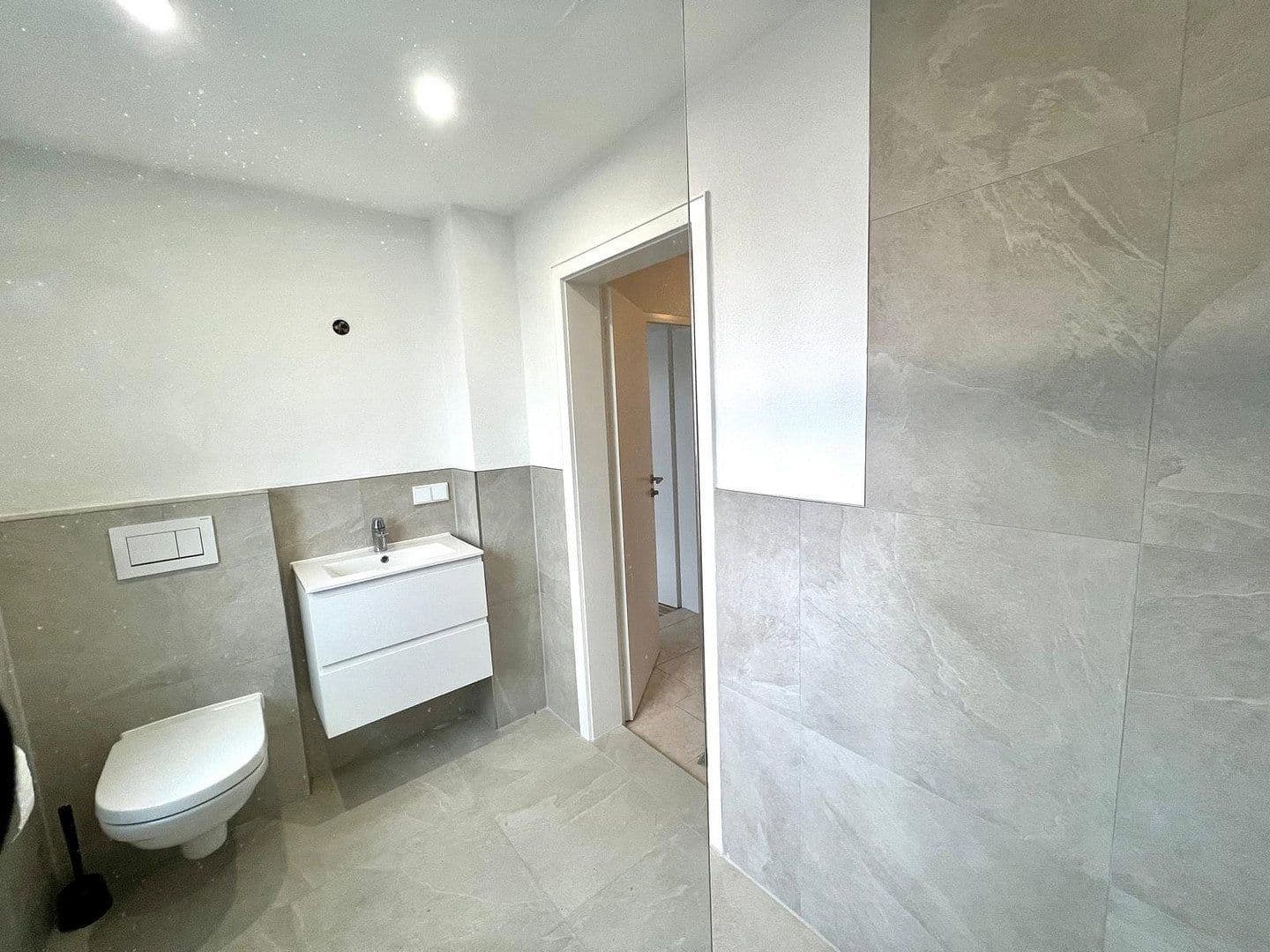 Prenájom domu 190 m², pozemek 330 m², Kaufbeuren, Bavorsko Prenájom domu 190 m², pozemek 330 m², Kaufbeuren, Bavorsko