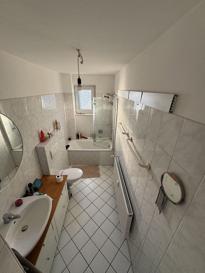 Prenájom bytu 3-izbový 73 m², Tennisstraße 28, Offenbach, Hesensko Prenájom bytu 3-izbový 73 m², Tennisstraße 28, Offenbach, Hesensko