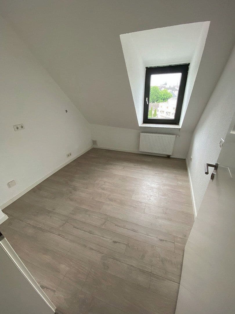 Prenájom bytu 5-izbový 95 m², Hofstrasse 4, Hagen-Haspe, Severné Porýnie - Westfálsko Prenájom bytu 5-izbový 95 m², Hofstrasse 4, Hagen-Haspe, Severné Porýnie - Westfálsko