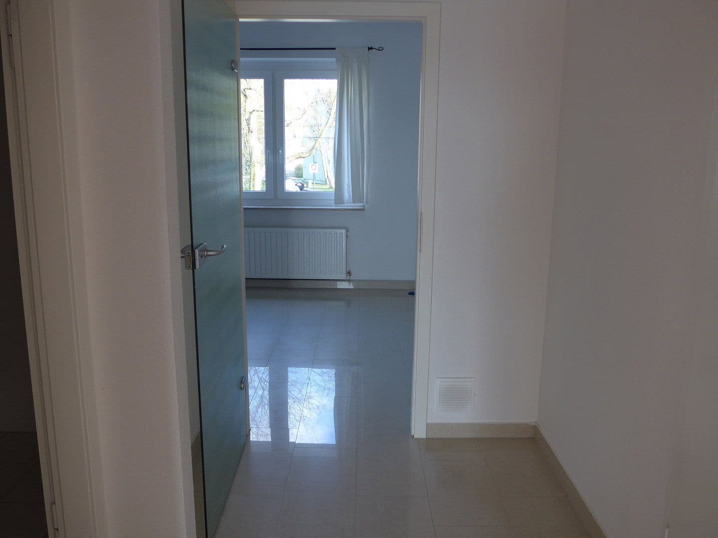 Prenájom bytu 1-izbový 42 m², Düsseldorf, Severné Porýnie - Westfálsko Prenájom bytu 1-izbový 42 m², Düsseldorf, Severné Porýnie - Westfálsko