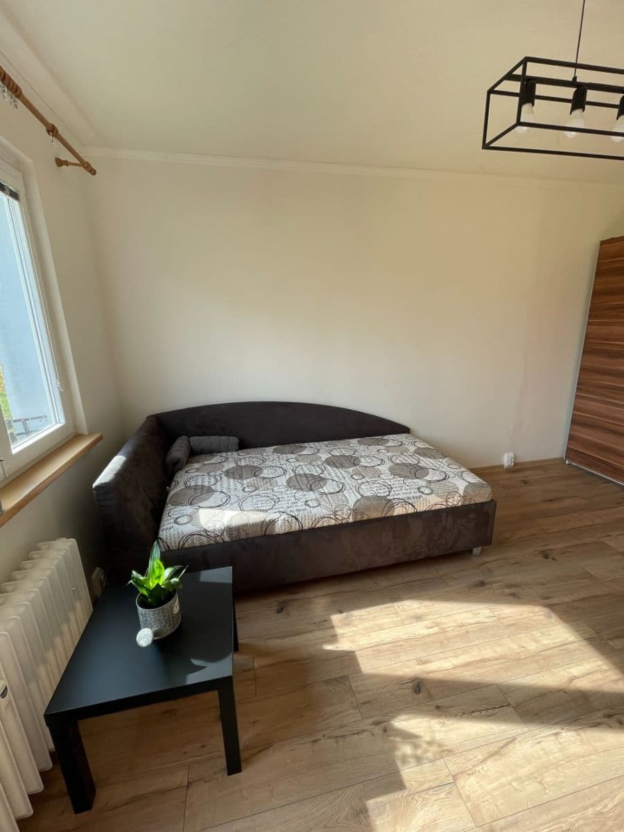 Prenájom bytu 3-izbový 68 m², V Úžlabině, Praha, Praha Prenájom bytu 3-izbový 68 m², V Úžlabině, Praha, Praha