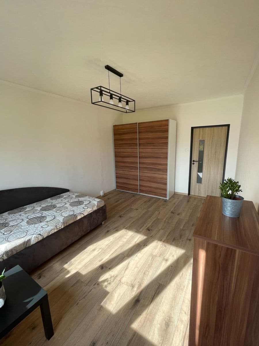 Prenájom bytu 3-izbový 68 m², V Úžlabině, Praha, Praha Prenájom bytu 3-izbový 68 m², V Úžlabině, Praha, Praha