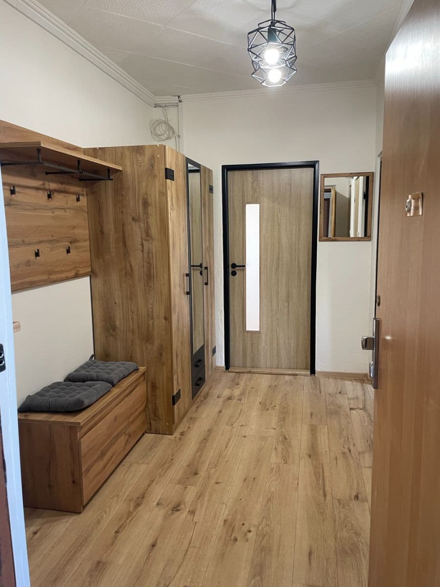 Prenájom bytu 3-izbový 68 m², V Úžlabině, Praha, Praha Prenájom bytu 3-izbový 68 m², V Úžlabině, Praha, Praha