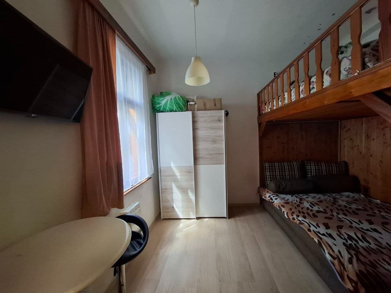 Prenájom bytu 1-izbový 25 m², Újezd, Praha, Praha Prenájom bytu 1-izbový 25 m², Újezd, Praha, Praha