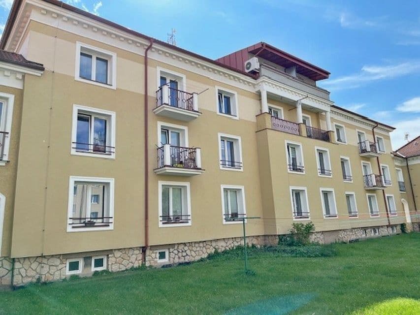 Prenájom bytu 2-izbový 62 m², Revoluční, Odolena Voda, Středočeský kraj Prenájom bytu 2-izbový 62 m², Revoluční, Odolena Voda, Středočeský kraj