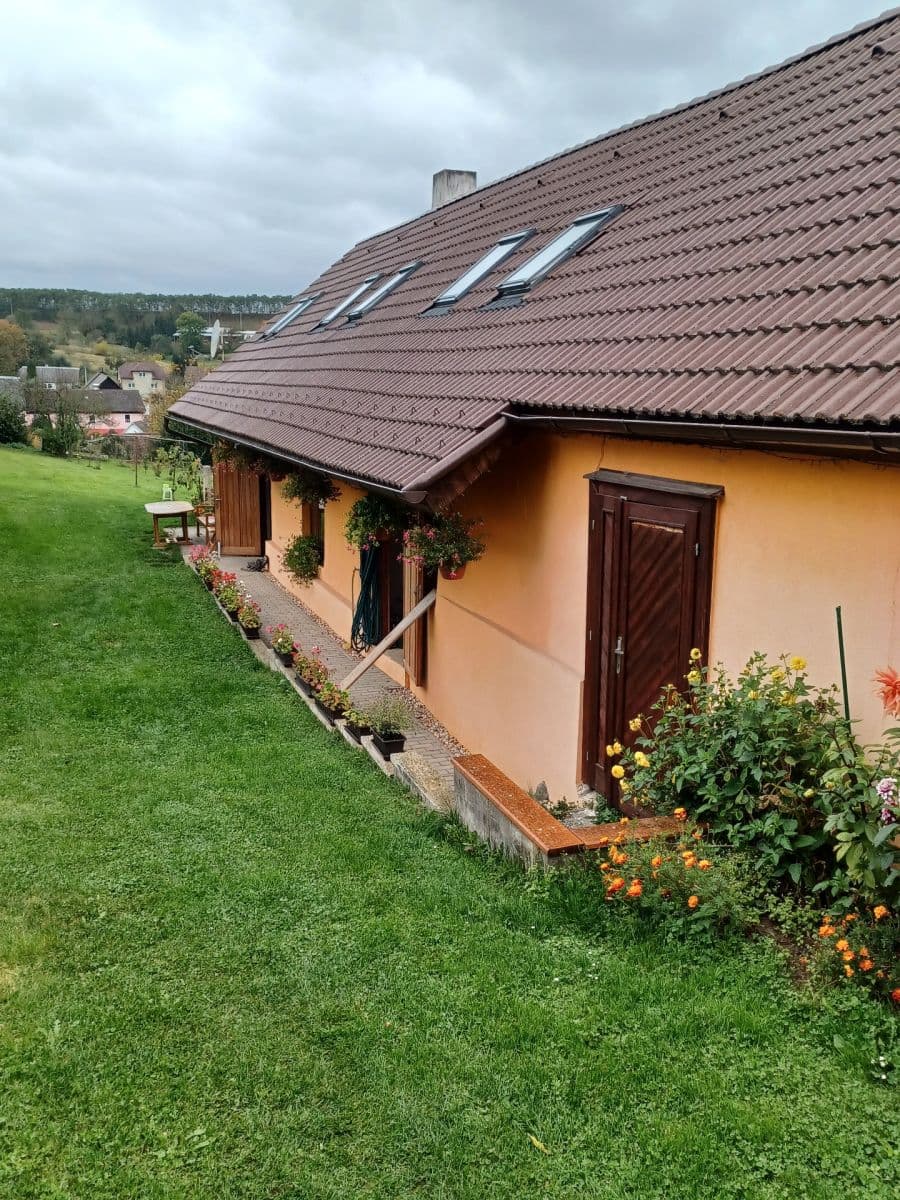 Predaj rekreačného objektu 130 m², pozemek 1.850 m², Bohdaneč, Středočeský kraj Predaj rekreačného objektu 130 m², pozemek 1.850 m², Bohdaneč, Středočeský kraj