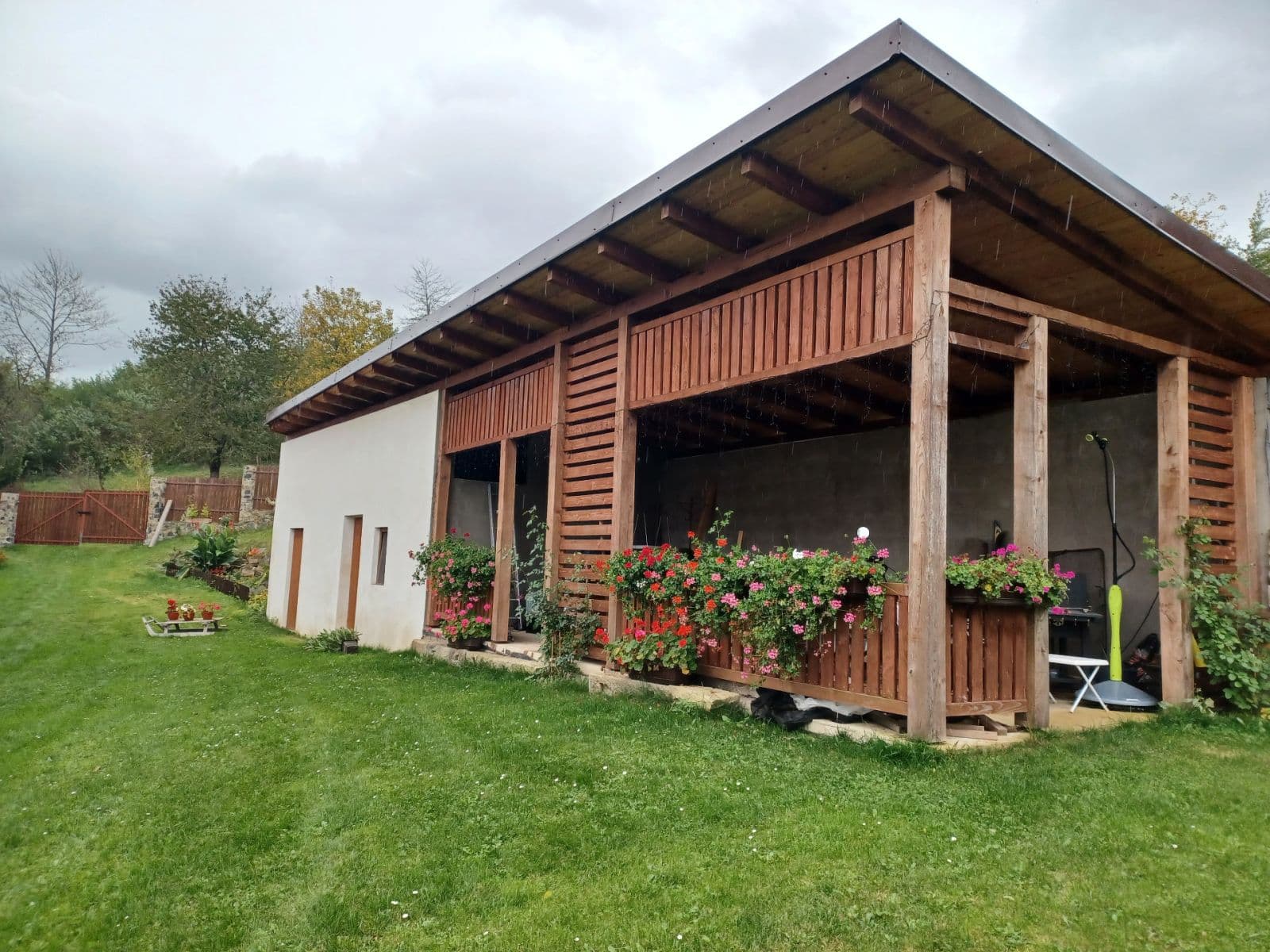 Predaj rekreačného objektu 130 m², pozemek 1.850 m², Bohdaneč, Středočeský kraj Predaj rekreačného objektu 130 m², pozemek 1.850 m², Bohdaneč, Středočeský kraj