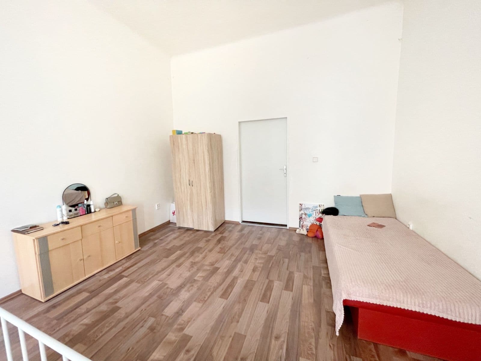 Prenájom bytu 1-izbový 42 m², Husitská, Praha, Praha Prenájom bytu 1-izbový 42 m², Husitská, Praha, Praha