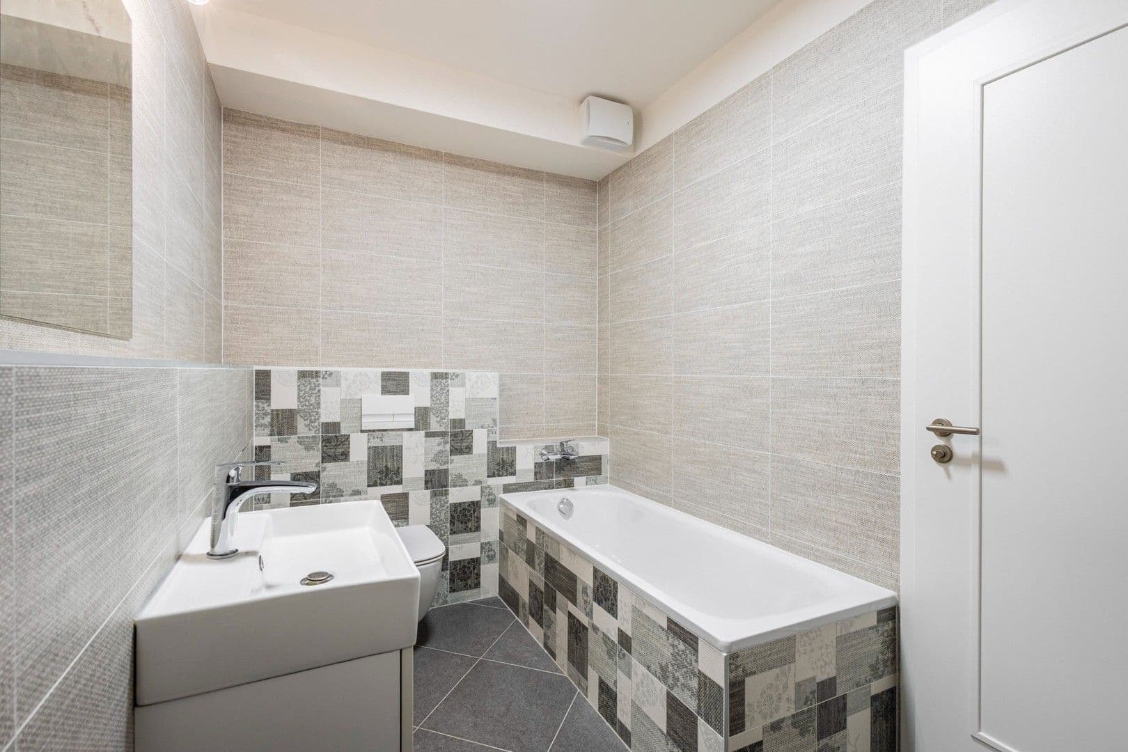 Prenájom bytu 2-izbový 58 m², Stočesova, Praha, Praha Prenájom bytu 2-izbový 58 m², Stočesova, Praha, Praha