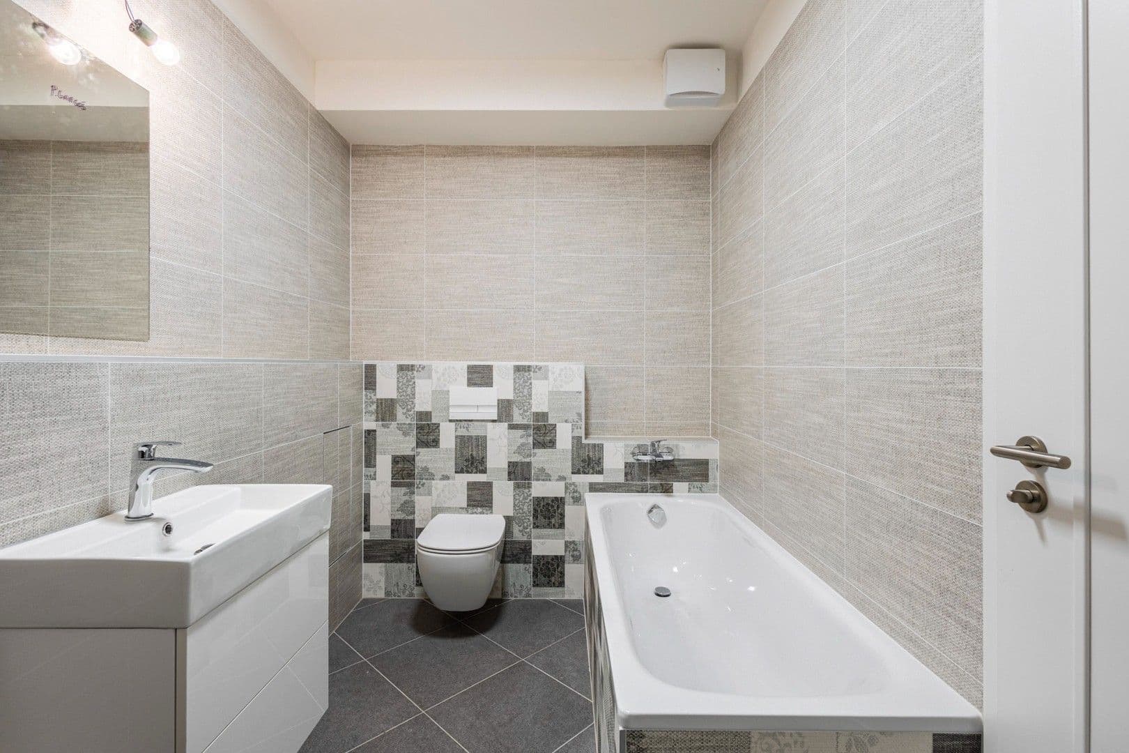 Prenájom bytu 2-izbový 58 m², Stočesova, Praha, Praha Prenájom bytu 2-izbový 58 m², Stočesova, Praha, Praha