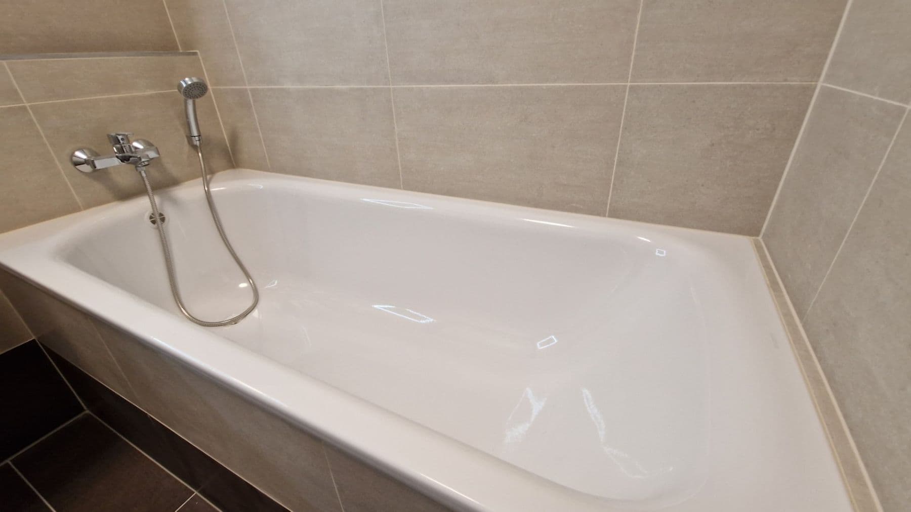 Prenájom bytu 2-izbový 55 m², Studentská, Plzeň, Plzeňský kraj Prenájom bytu 2-izbový 55 m², Studentská, Plzeň, Plzeňský kraj