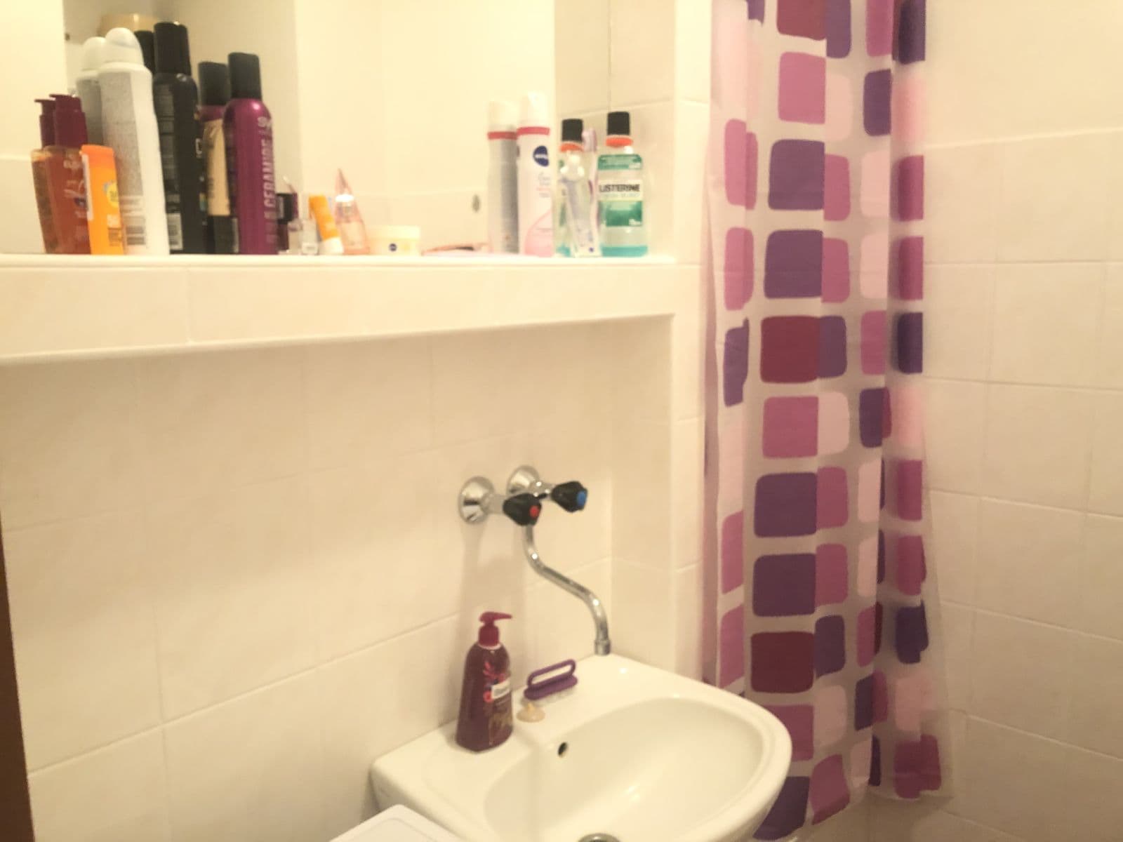 Prenájom bytu 1-izbový 50 m², Na hrázi, Olomouc, Olomoucký kraj Prenájom bytu 1-izbový 50 m², Na hrázi, Olomouc, Olomoucký kraj