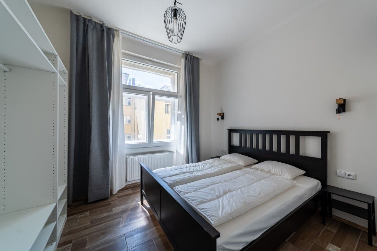 Prenájom bytu 2-izbový 45 m², Navrátilova, Praha, Praha Prenájom bytu 2-izbový 45 m², Navrátilova, Praha, Praha