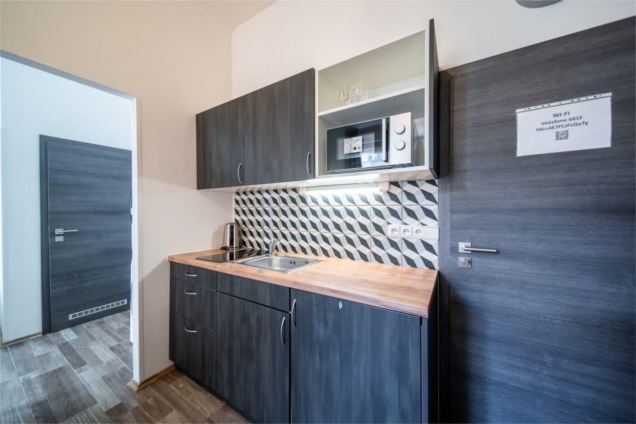 Prenájom bytu 2-izbový 45 m², Navrátilova, Praha, Praha Prenájom bytu 2-izbový 45 m², Navrátilova, Praha, Praha