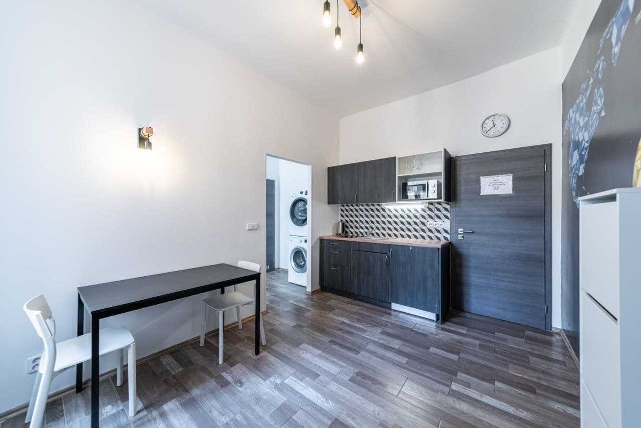 Prenájom bytu 2-izbový 45 m², Navrátilova, Praha, Praha Prenájom bytu 2-izbový 45 m², Navrátilova, Praha, Praha