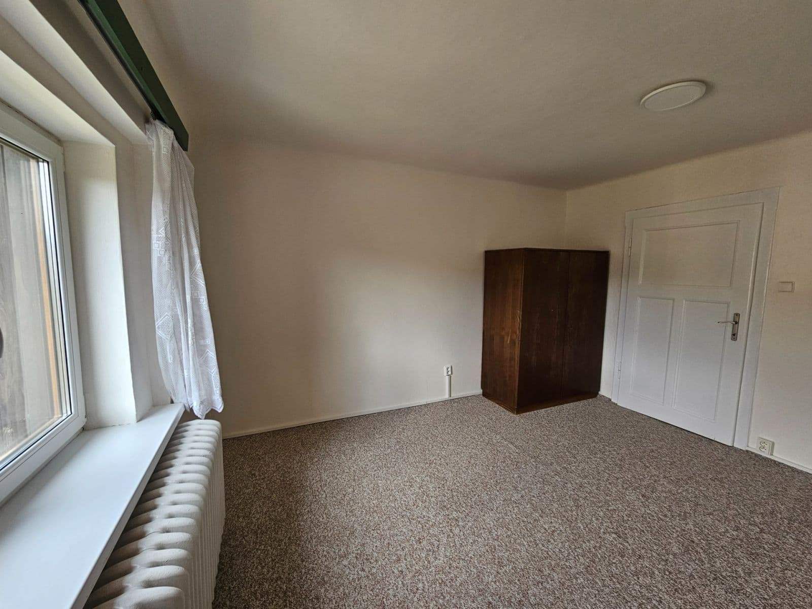 Prenájom bytu 4-izbový 85 m², Na Zvonku, Liberec, Liberecký kraj Prenájom bytu 4-izbový 85 m², Na Zvonku, Liberec, Liberecký kraj