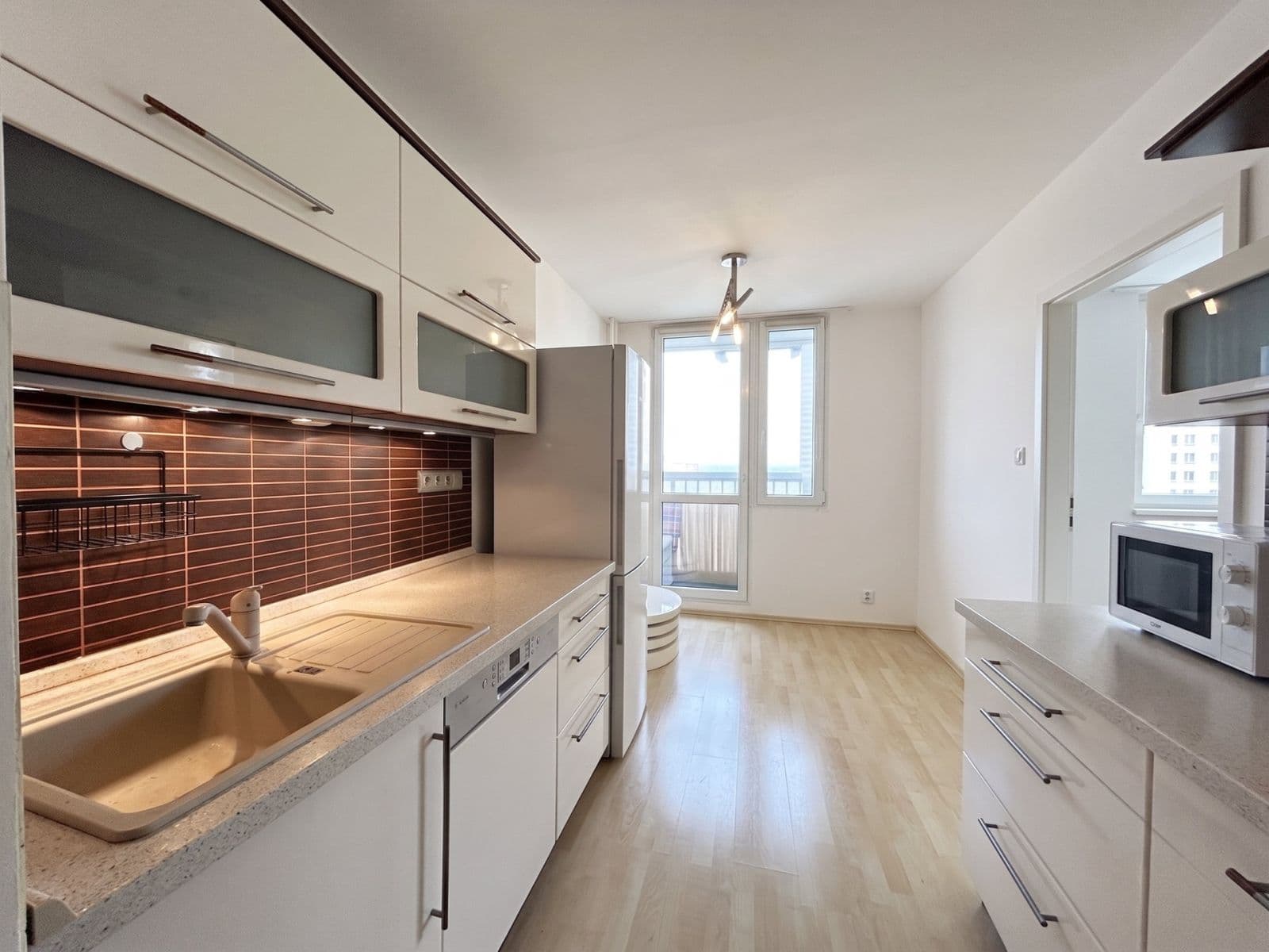 Prenájom bytu 3-izbový 78 m², Pšenčíkova, Praha, Praha Prenájom bytu 3-izbový 78 m², Pšenčíkova, Praha, Praha
