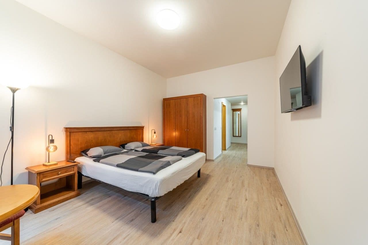 Prenájom bytu 1-izbový 25 m², Jana Masaryka, Praha, Praha Prenájom bytu 1-izbový 25 m², Jana Masaryka, Praha, Praha