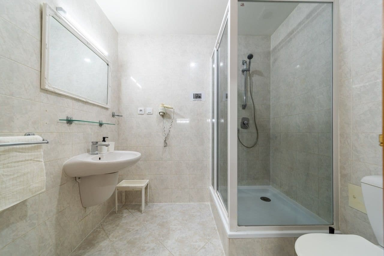 Prenájom bytu 1-izbový 25 m², Jana Masaryka, Praha, Praha Prenájom bytu 1-izbový 25 m², Jana Masaryka, Praha, Praha