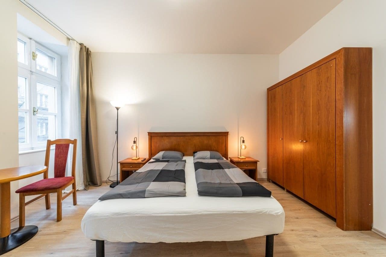 Prenájom bytu 1-izbový 25 m², Jana Masaryka, Praha, Praha Prenájom bytu 1-izbový 25 m², Jana Masaryka, Praha, Praha