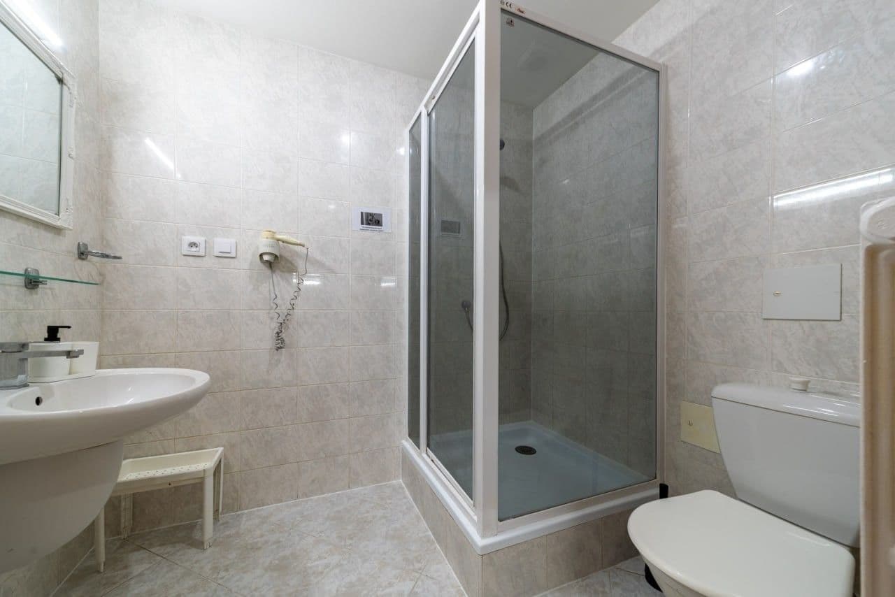 Prenájom bytu 1-izbový 25 m², Jana Masaryka, Praha, Praha Prenájom bytu 1-izbový 25 m², Jana Masaryka, Praha, Praha