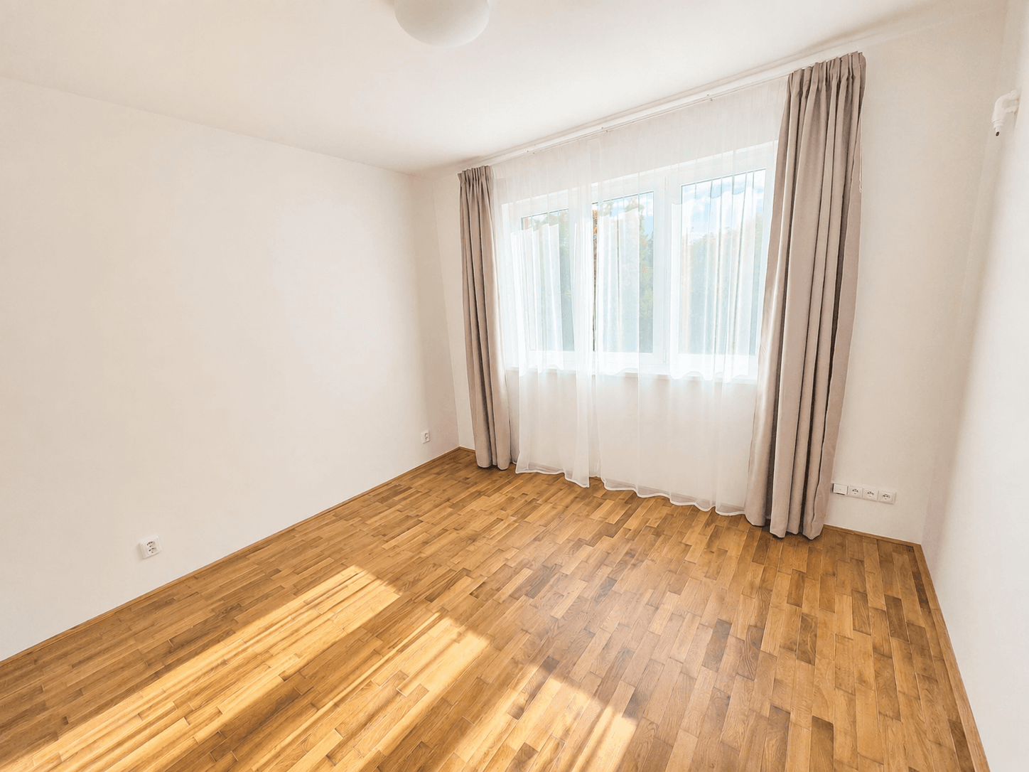 Prenájom bytu 2-izbový 52 m², Štěchovická, Praha, Praha Prenájom bytu 2-izbový 52 m², Štěchovická, Praha, Praha