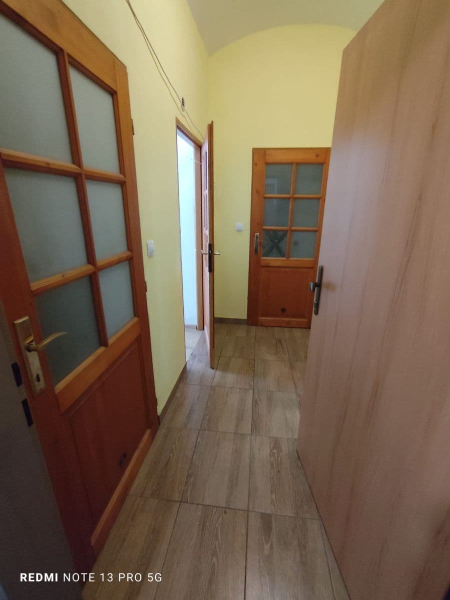 Prenájom bytu 1-izbový 26 m², Holandská, Praha, Praha Prenájom bytu 1-izbový 26 m², Holandská, Praha, Praha