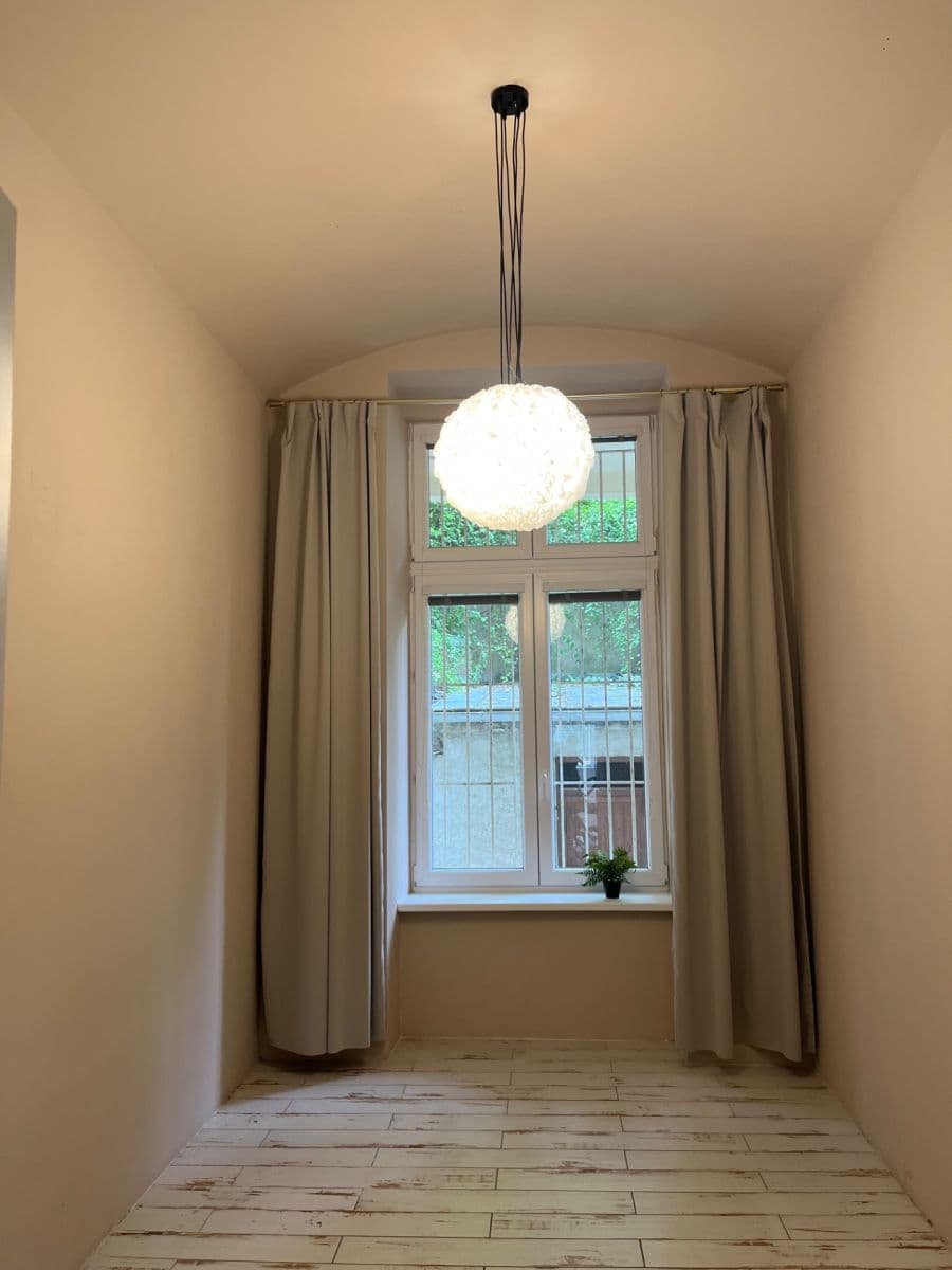 Prenájom bytu 3-izbový 87 m², Bělehradská, Praha, Praha Prenájom bytu 3-izbový 87 m², Bělehradská, Praha, Praha