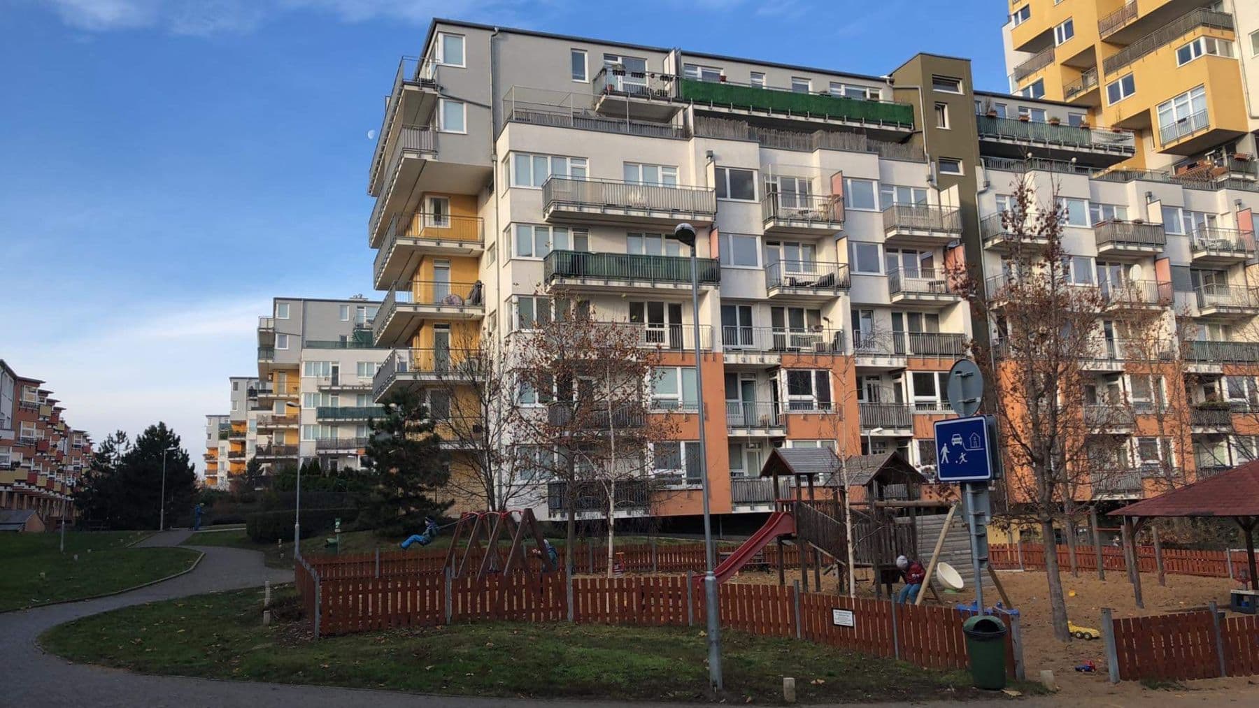 Prenájom bytu 2-izbový 50 m², Pod Harfou, Praha, Praha Prenájom bytu 2-izbový 50 m², Pod Harfou, Praha, Praha