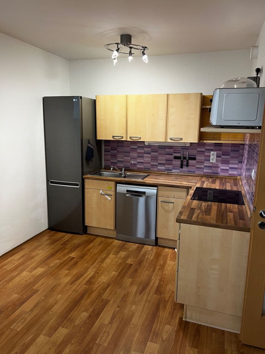 Prenájom bytu 2-izbový 50 m², Pod Harfou, Praha, Praha Prenájom bytu 2-izbový 50 m², Pod Harfou, Praha, Praha