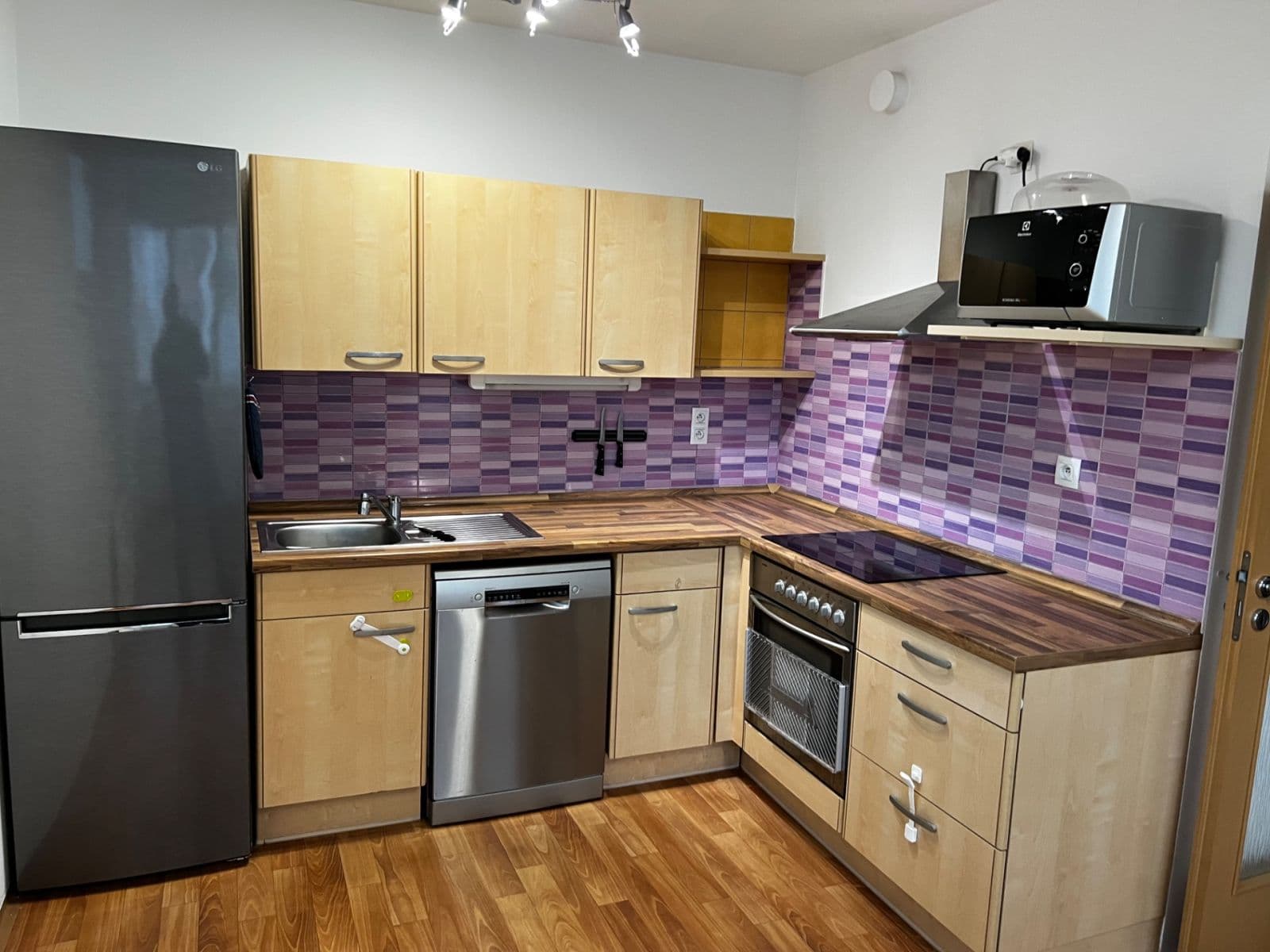 Prenájom bytu 2-izbový 50 m², Pod Harfou, Praha, Praha Prenájom bytu 2-izbový 50 m², Pod Harfou, Praha, Praha