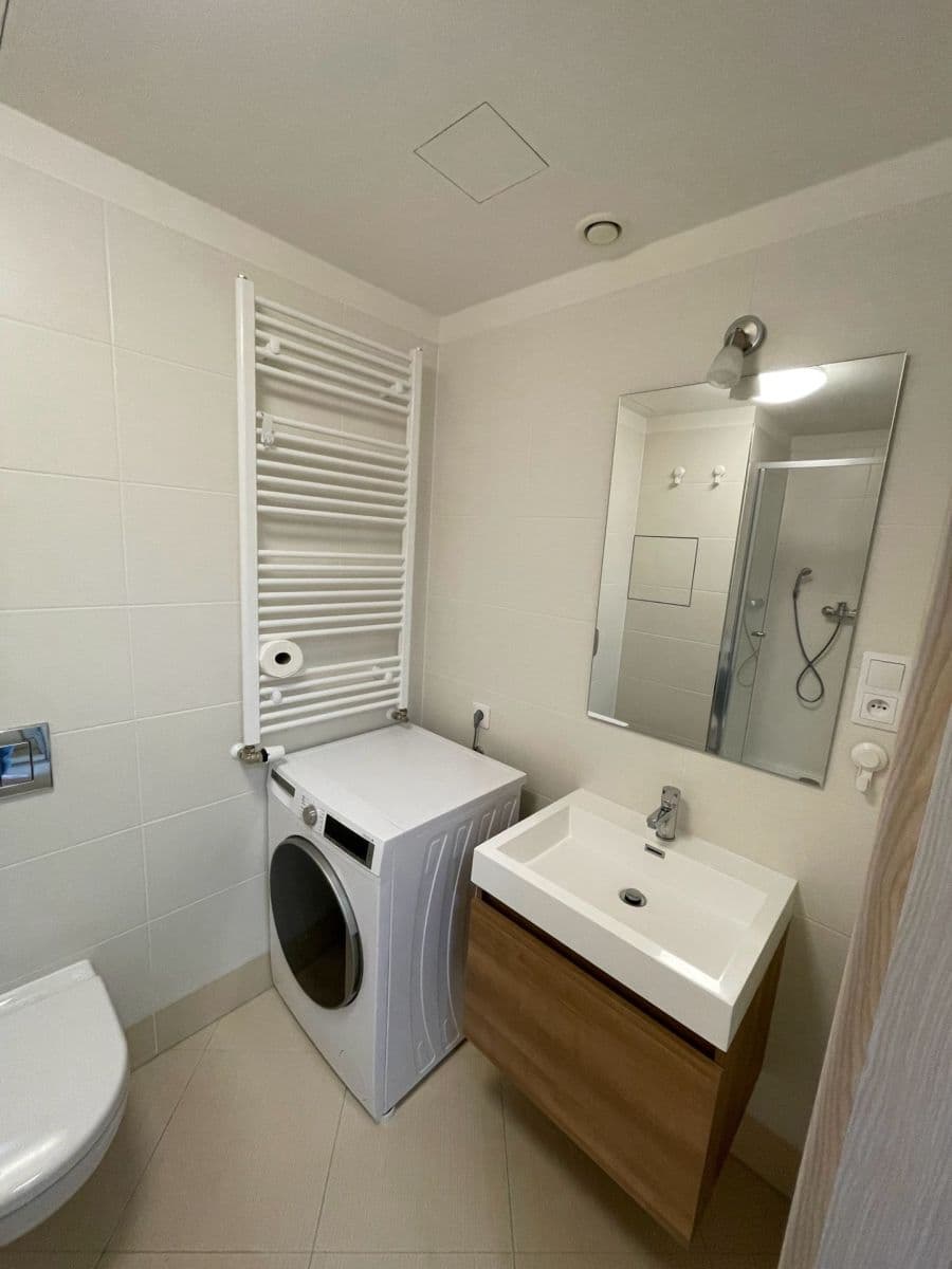 Prenájom bytu 1-izbový 29 m², K Metru, Praha, Praha Prenájom bytu 1-izbový 29 m², K Metru, Praha, Praha