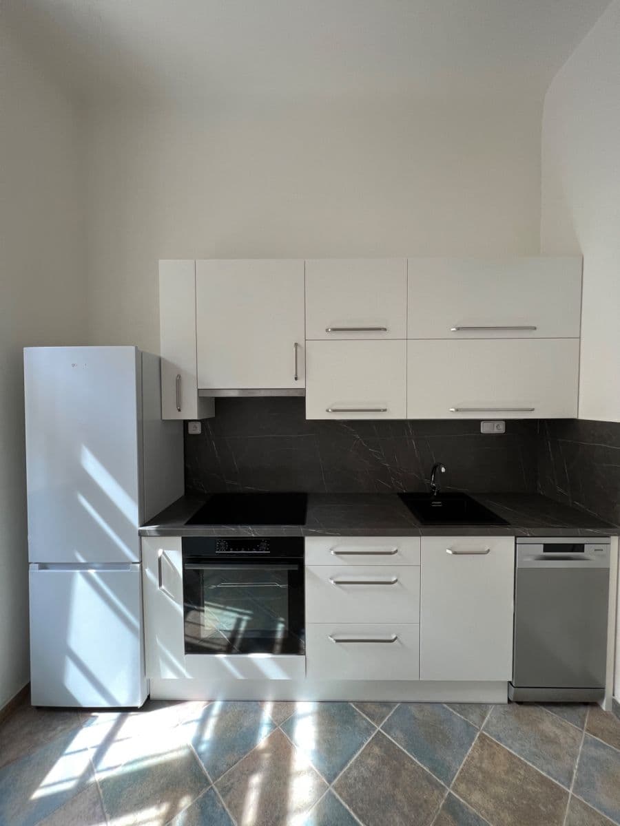 Prenájom bytu 1-izbový 36 m², Heřmanova, Praha, Praha Prenájom bytu 1-izbový 36 m², Heřmanova, Praha, Praha