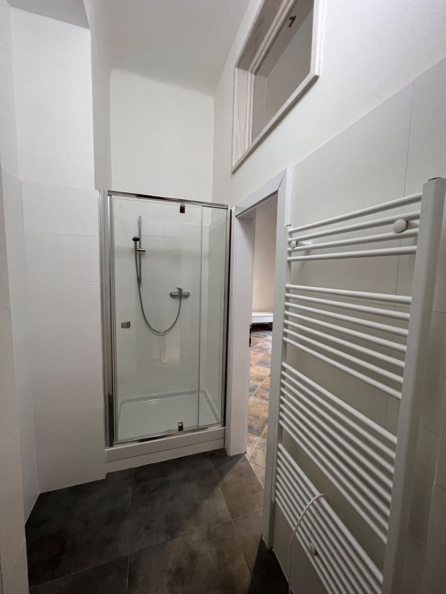 Prenájom bytu 1-izbový 36 m², Heřmanova, Praha, Praha Prenájom bytu 1-izbový 36 m², Heřmanova, Praha, Praha