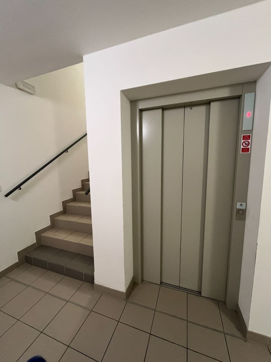 Prenájom bytu 2-izbový 58 m², U Elektrárny, Vrané nad Vltavou, Středočeský kraj Prenájom bytu 2-izbový 58 m², U Elektrárny, Vrané nad Vltavou, Středočeský kraj